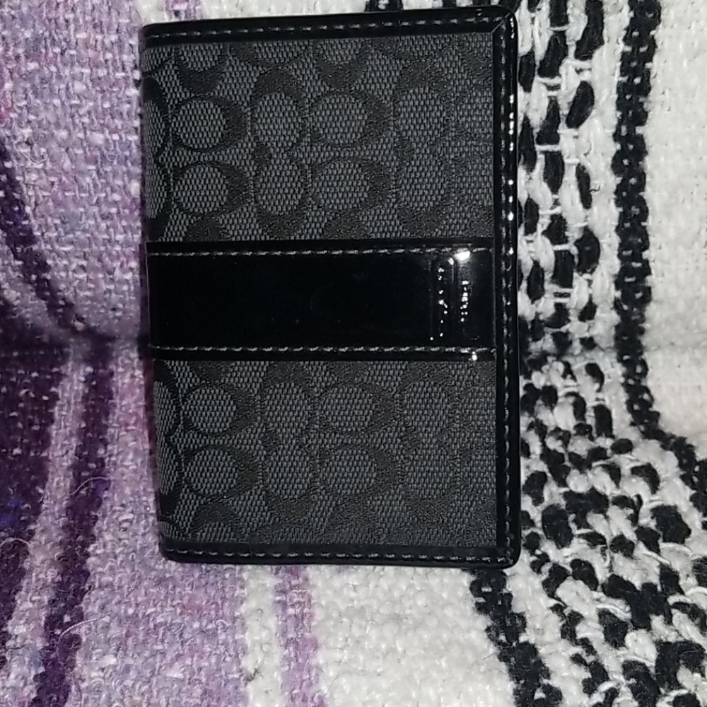 NWOT Coach Black Bifold Wallet